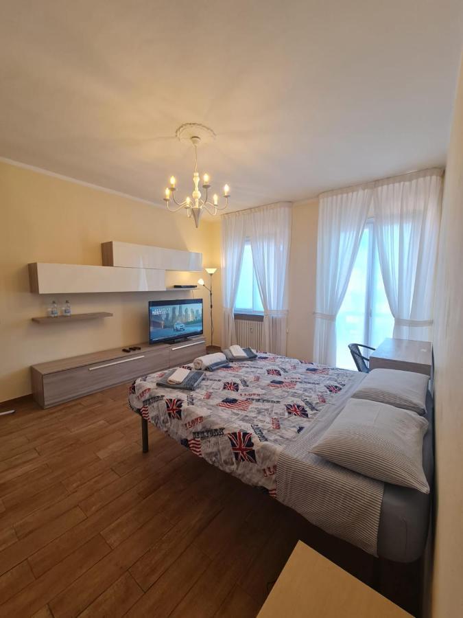 De Candia House Apartment Rescaldina Exterior foto
