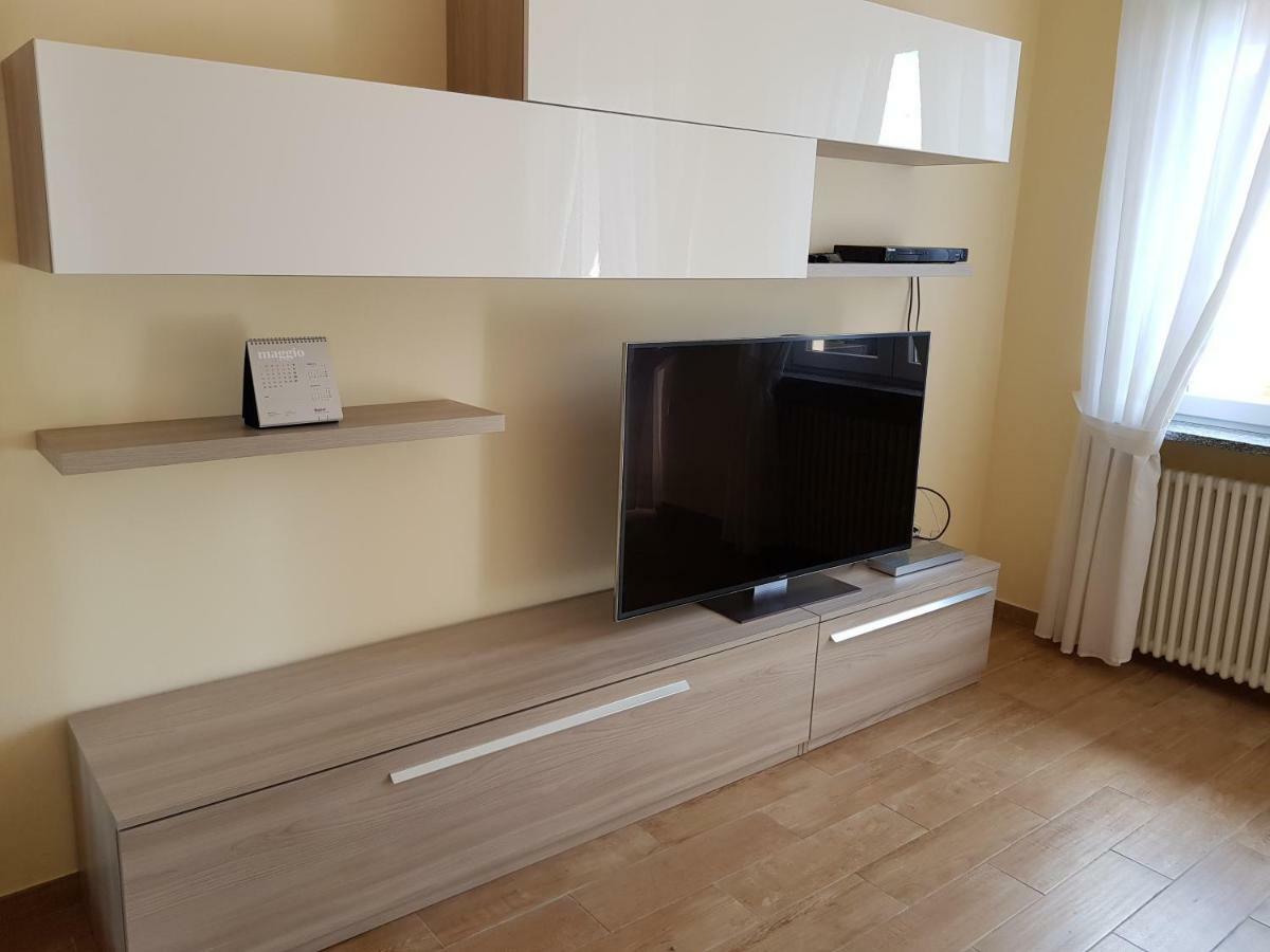 De Candia House Apartment Rescaldina Exterior foto